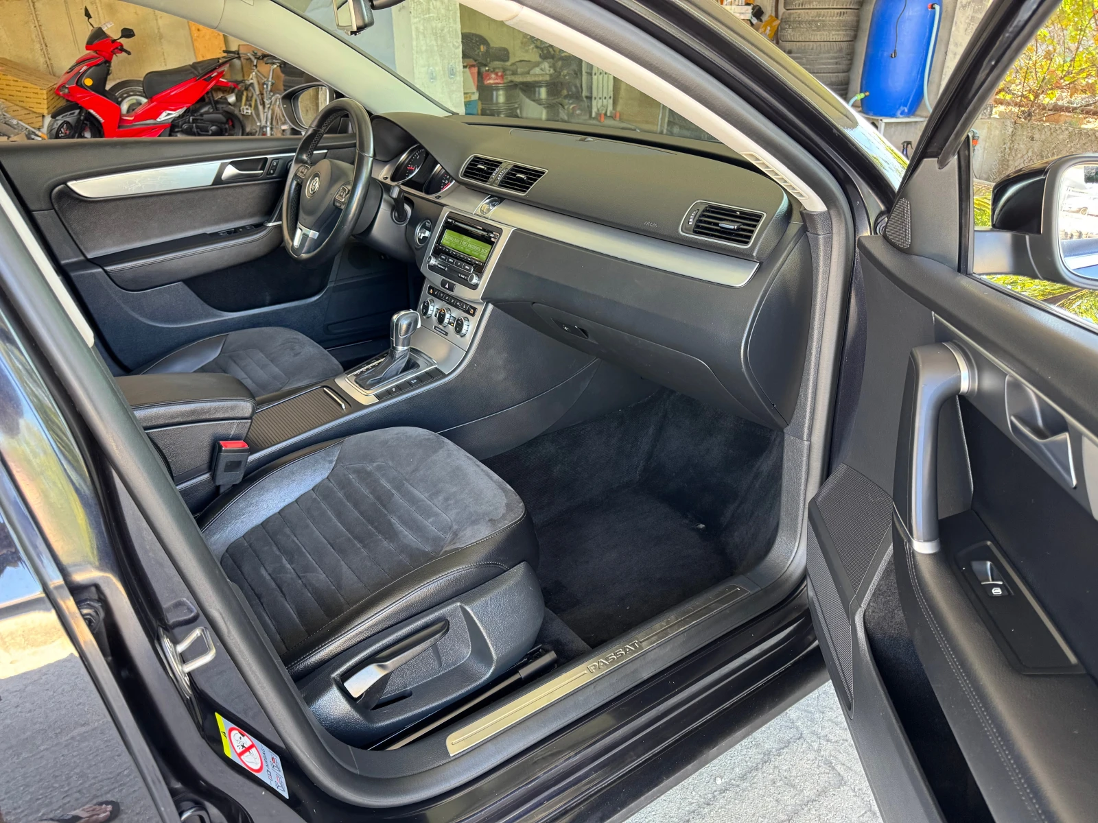 VW Passat 2.0TDI-ХАЙЛАЙН, снимка 17 - Автомобили и джипове - 56010181