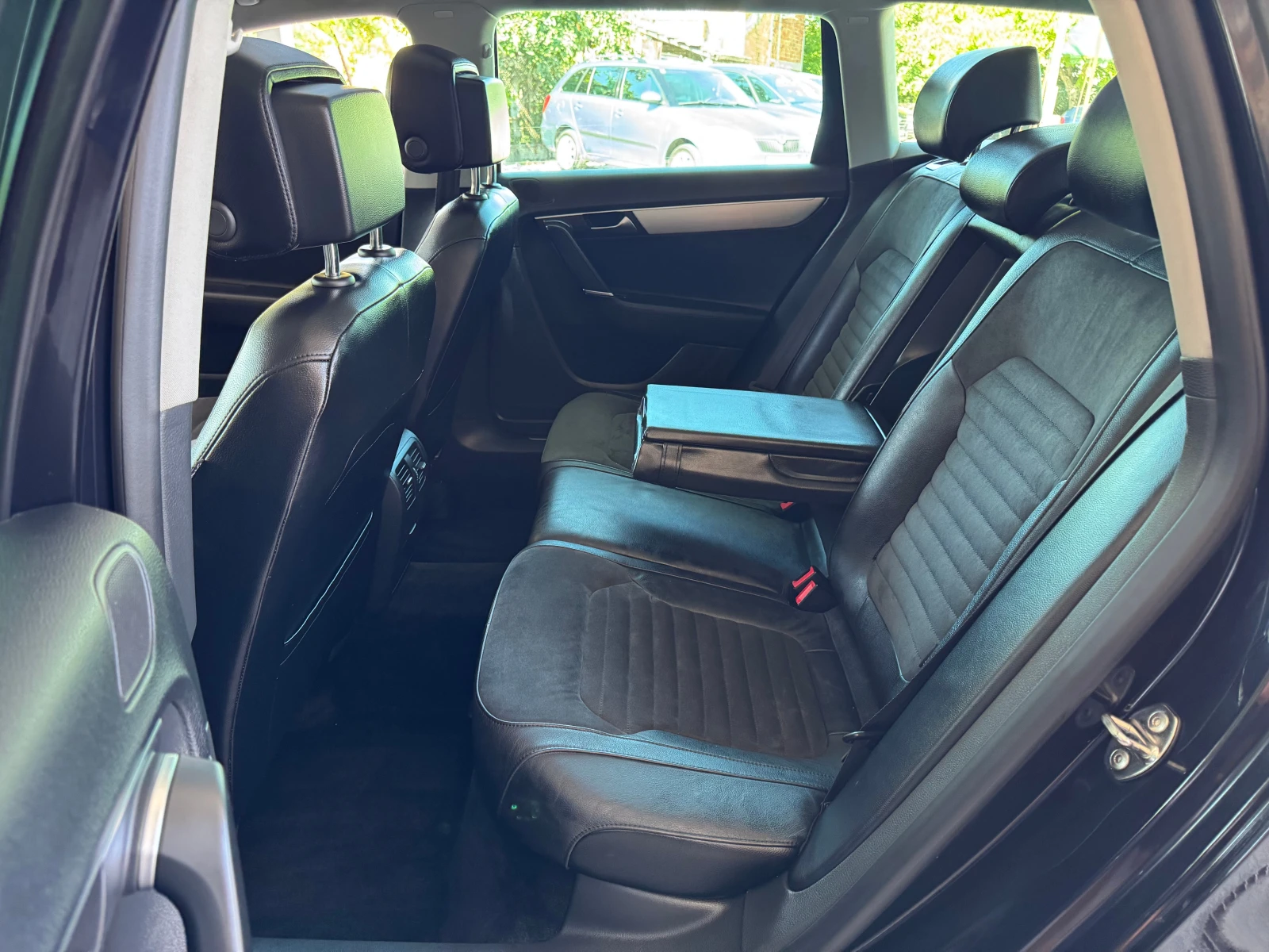 VW Passat 2.0TDI-ХАЙЛАЙН, снимка 16 - Автомобили и джипове - 56010181