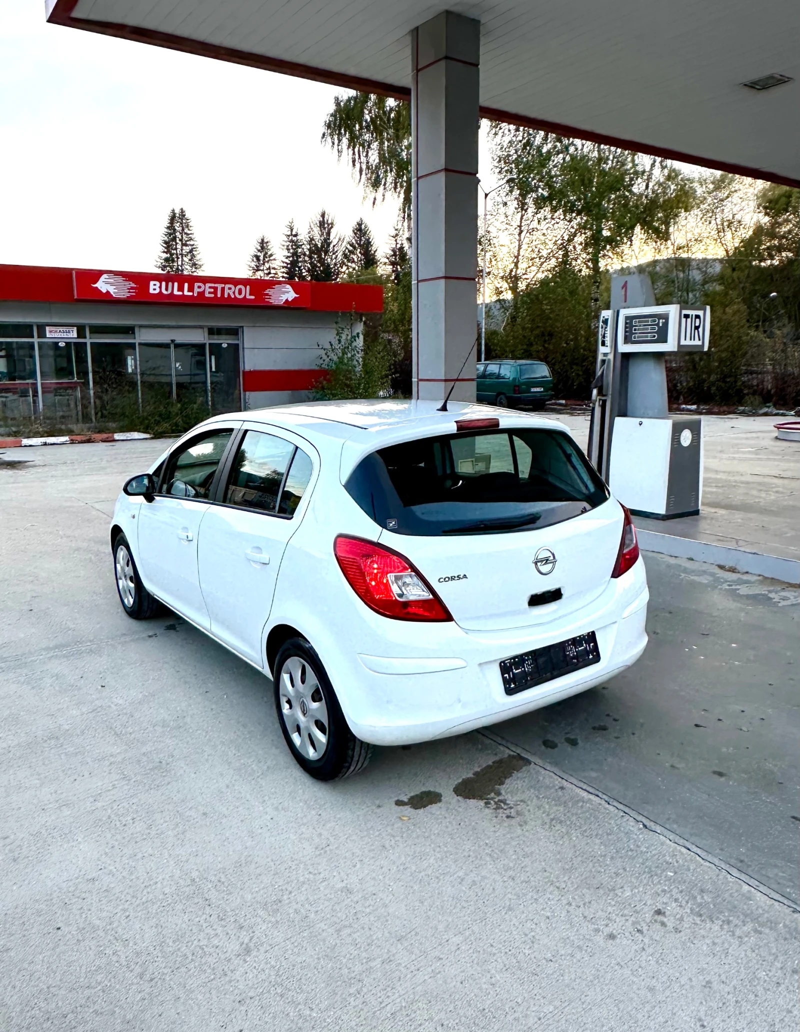 Opel Astra 1.3i Facelift, снимка 4 - Автомобили и джипове - 56548131