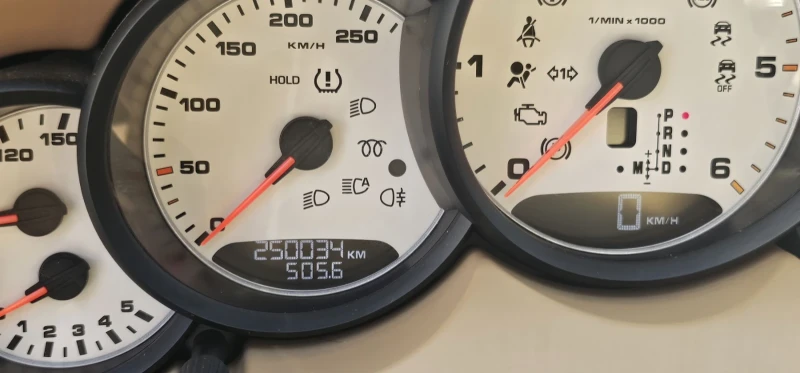 Porsche Cayenne 4.2 S Dizel, снимка 9 - Автомобили и джипове - 50681664