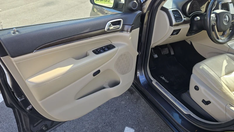 Jeep Grand cherokee 5.7 HEMI, LPG, 4x4, снимка 8 - Автомобили и джипове - 52859825