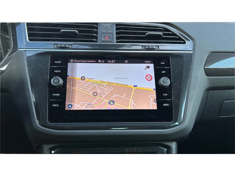 VW Tiguan Месечна вноска от 940 лв., снимка 15 - Автомобили и джипове - 52386266