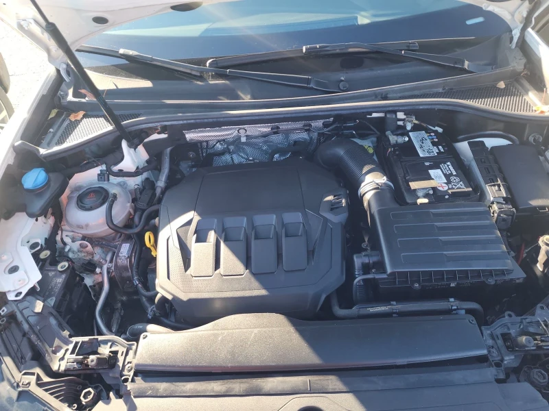 Audi Q3 2.0T Premium, снимка 14 - Автомобили и джипове - 52664457