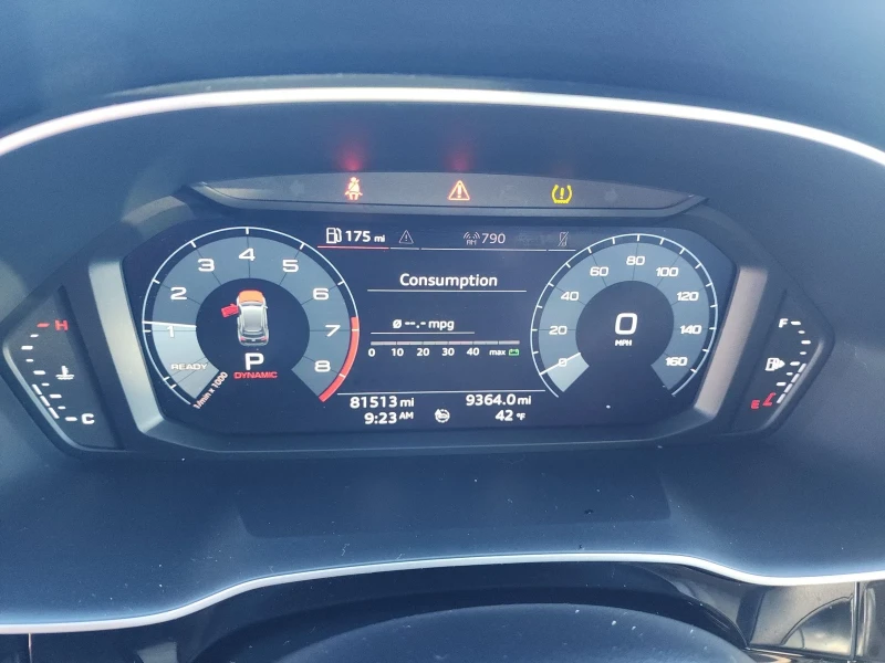 Audi Q3 2.0T Premium, снимка 12 - Автомобили и джипове - 52664457