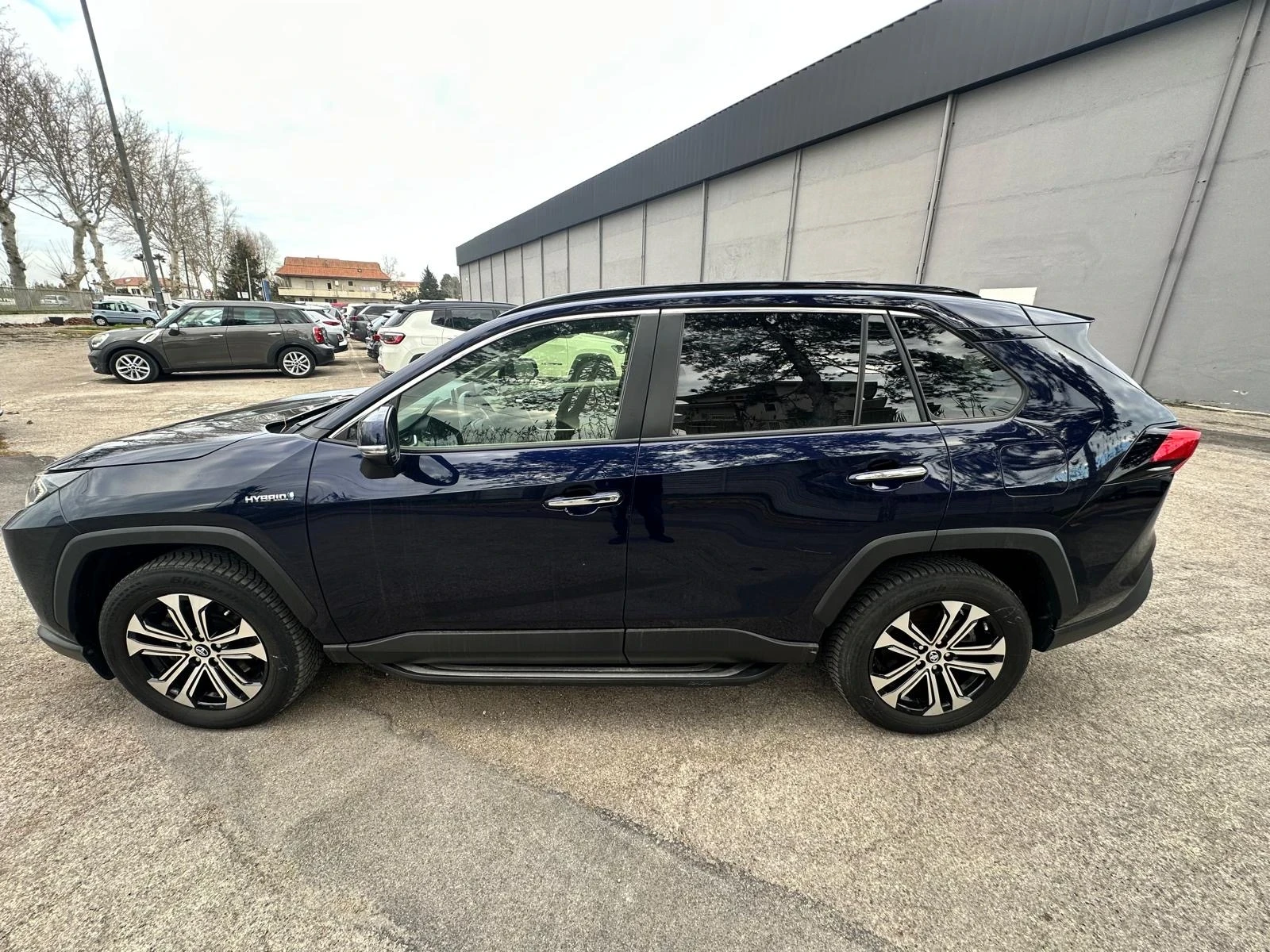 Toyota Rav4 2.5h 82000км. 222к.с FULL 4х4 Гаранция - изображение 4