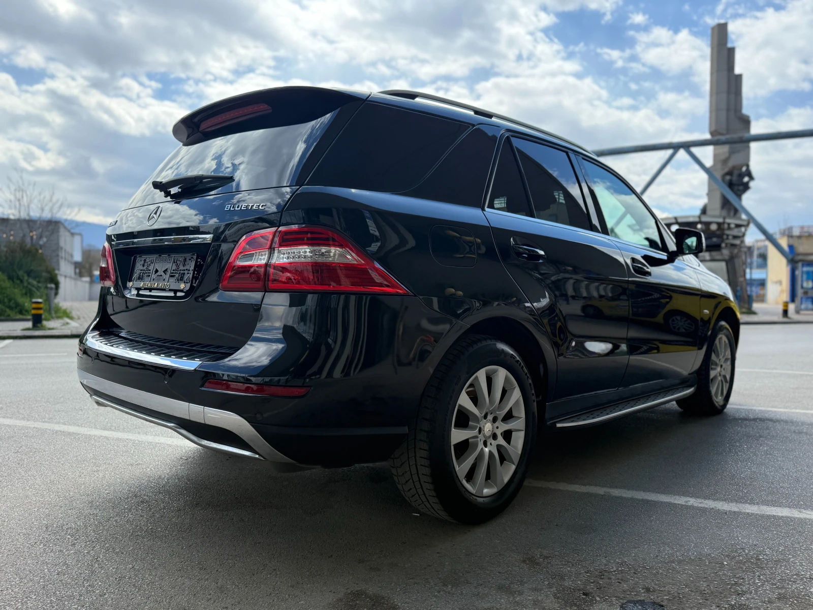 Mercedes-Benz ML 350 CDI 6 МЕСЕЦА ГАРАНЦИЯ/258к.с. Подгрев/Обдухване, снимка 4 - Автомобили и джипове - 54206219