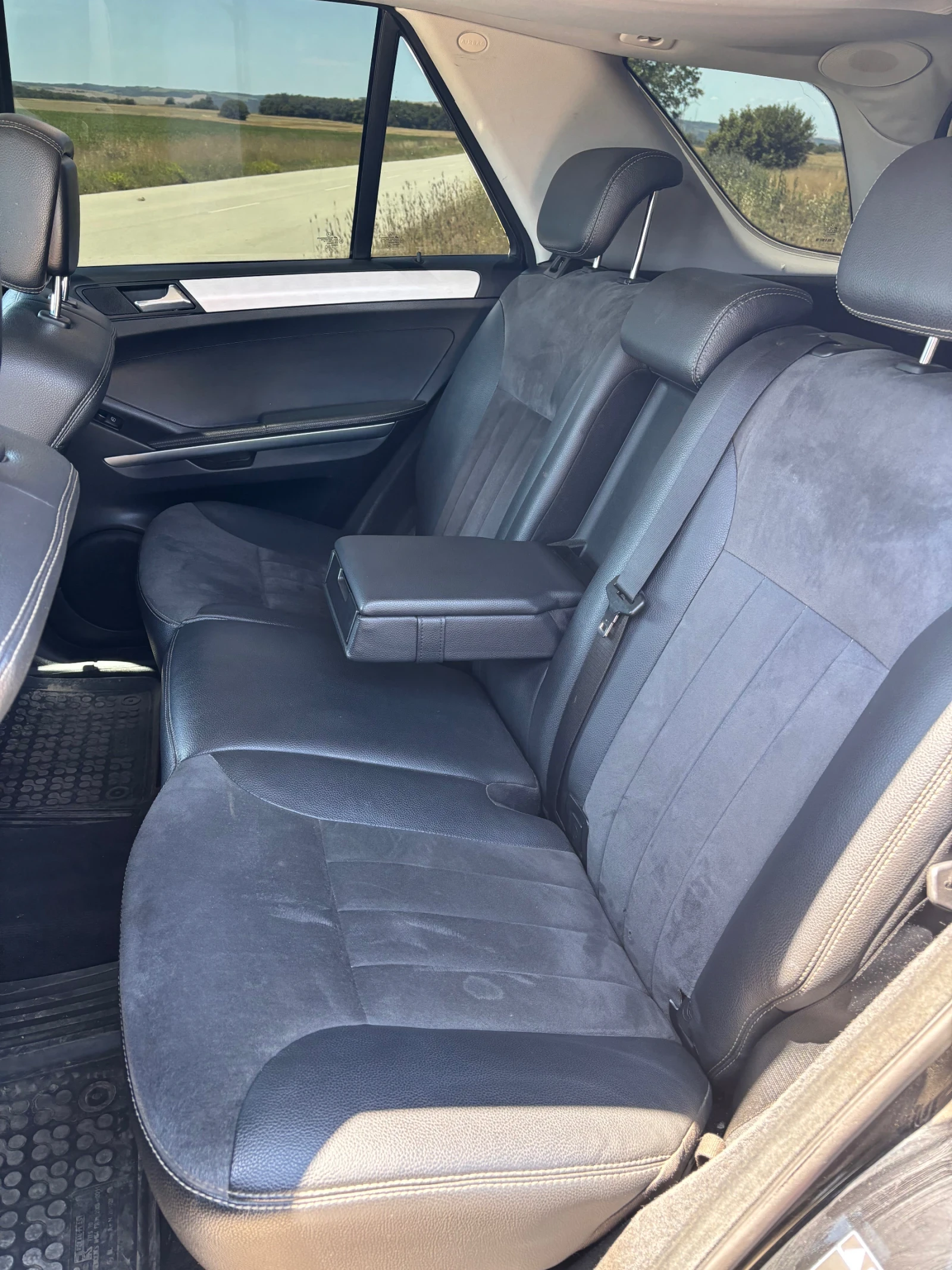 Mercedes-Benz ML 500 W164 /ГАЗ/306к.с./Въздух/Off-Road Pack, снимка 10 - Автомобили и джипове - 54913423