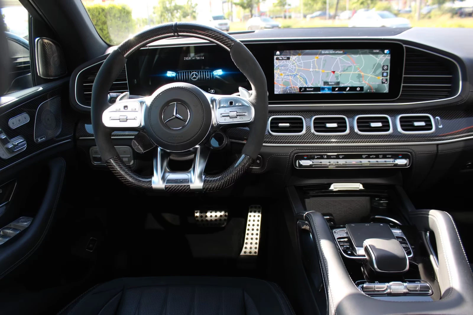 Mercedes-Benz GLE 63 S AMG COUPE/612HP/HIGHT END/PANO/360/KERAMIK/CARBON/509z, снимка 6 - Автомобили и джипове - 55119052