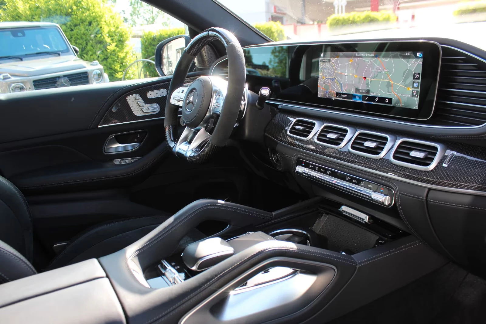 Mercedes-Benz GLE 63 S AMG COUPE/612HP/HIGHT END/PANO/360/KERAMIK/CARBON/509z, снимка 7 - Автомобили и джипове - 55119052
