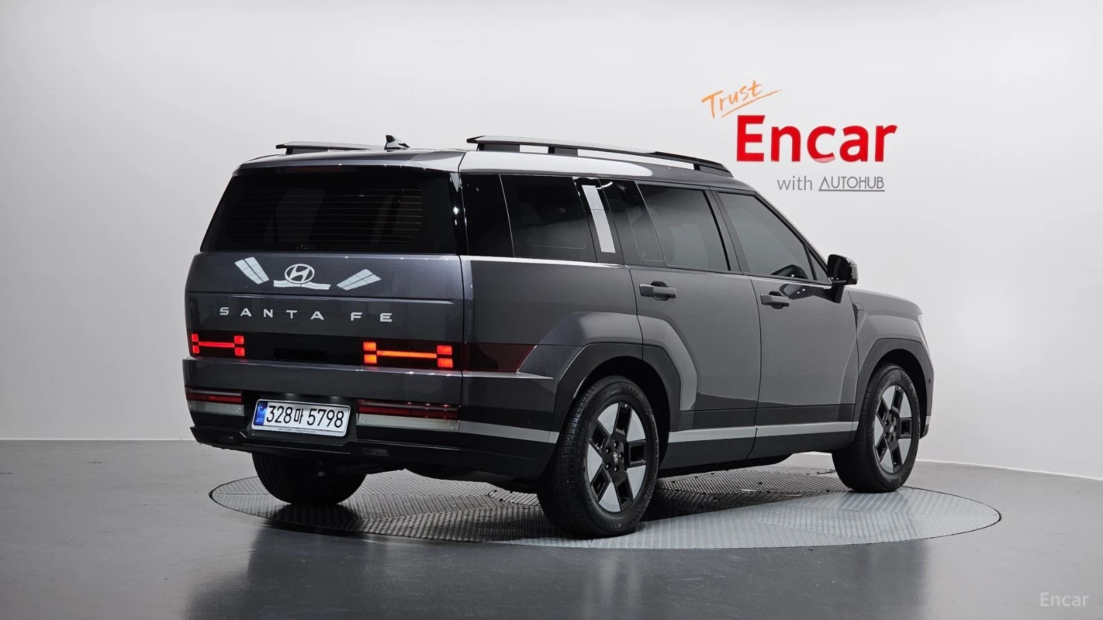 Hyundai Santa fe HYBRID* PRESTIGE PLUS* PANO* 360* HEAD UP* ОБДУХВ*, снимка 2 - Автомобили и джипове - 55449915