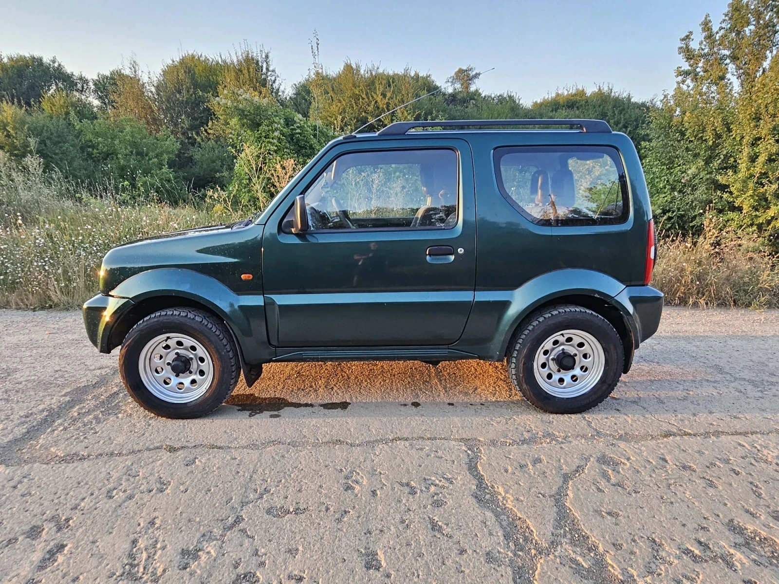 Suzuki Jimny 1.3i ТОП СЪСТОЯНИЕ, снимка 11 - Автомобили и джипове - 55694941