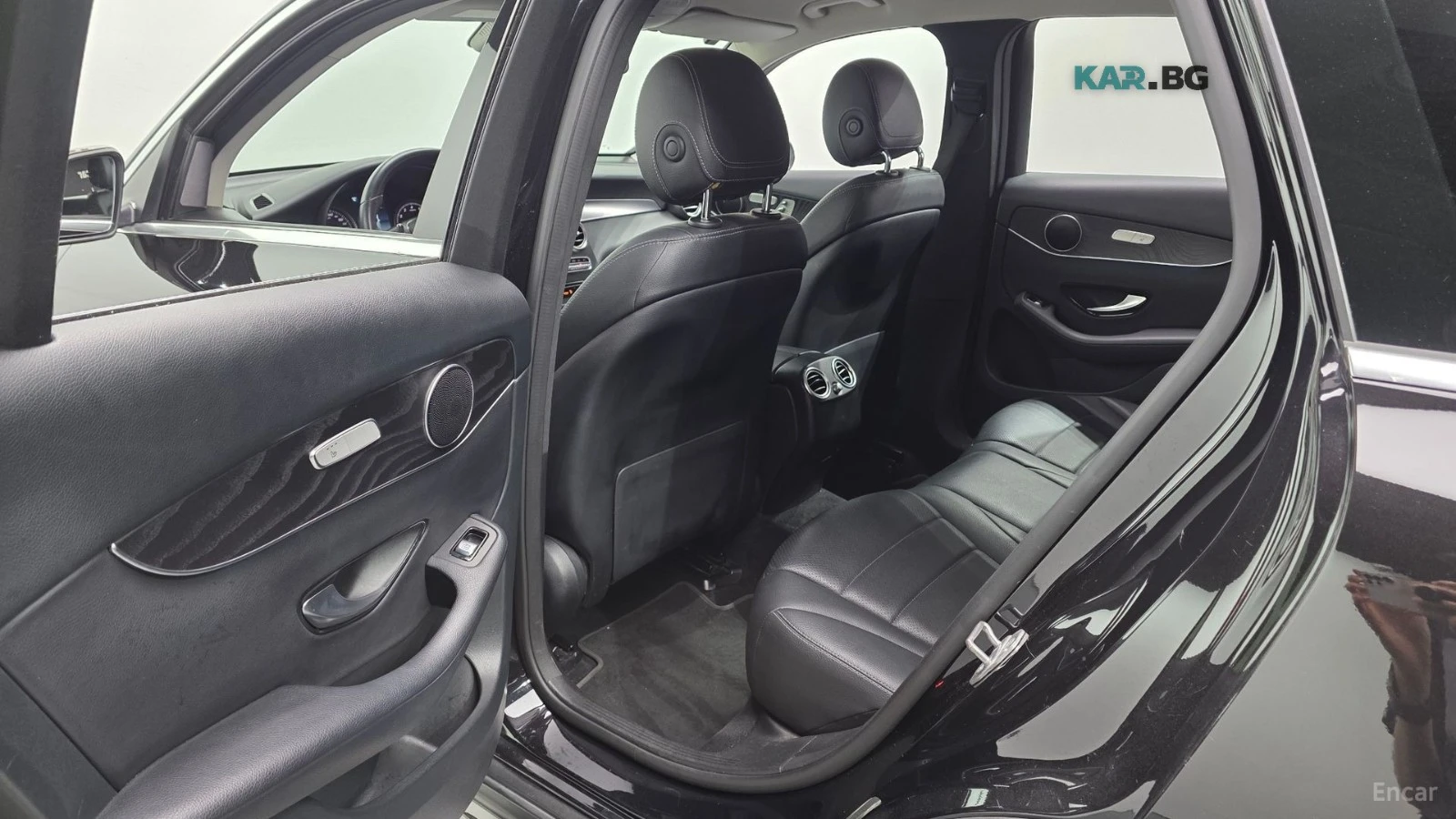 Mercedes-Benz GLC 300 4MATIC* КОЖА* ПОДГРЕВ* НАВИ* КАМЕРА, снимка 10 - Автомобили и джипове - 56009607