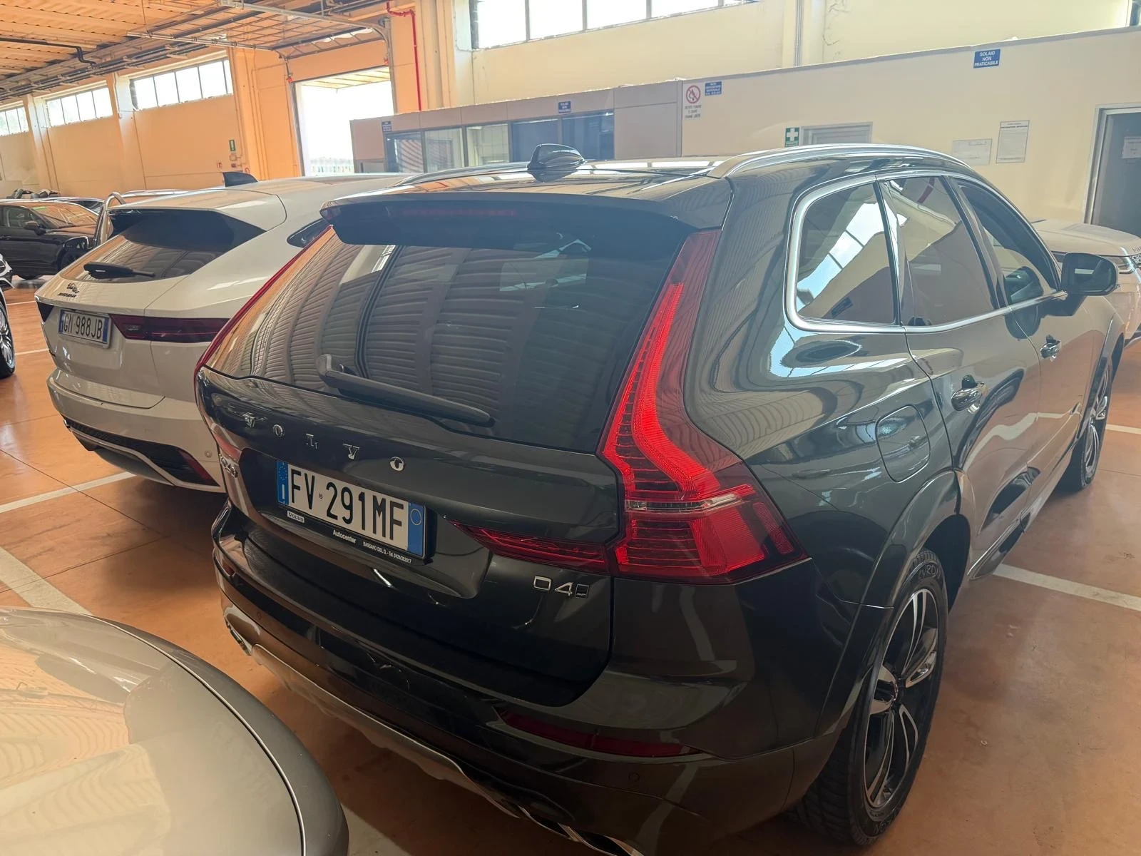 Volvo XC60 4x4 AVTOMAT 190 К.С, снимка 4 - Автомобили и джипове - 56243882