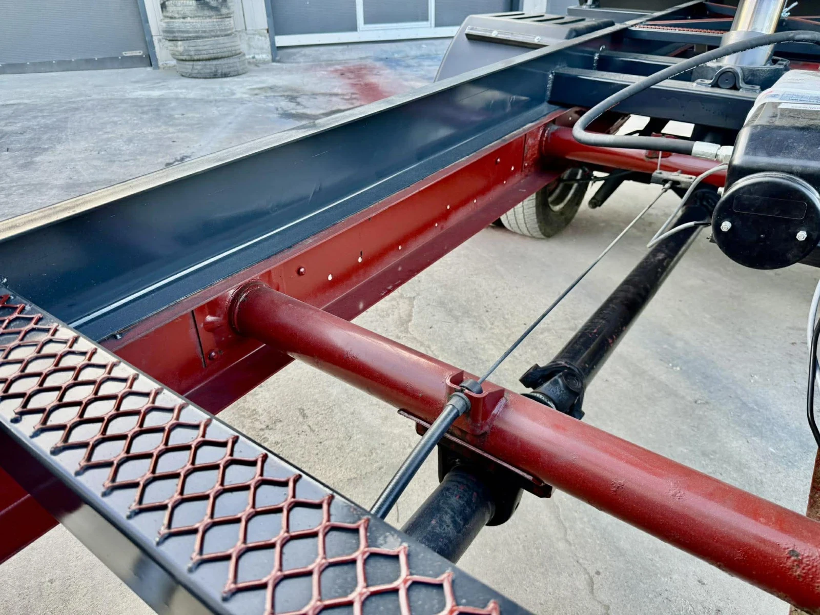 Iveco 35c13 КЛИМАТИК* ТРИСТРАНЕН САМОСВАЛ, снимка 7 - Бусове и автобуси - 53786456