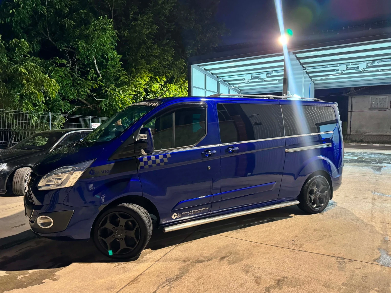 Ford Transit Custom 2.2, снимка 2 - Бусове и автобуси - 55465974