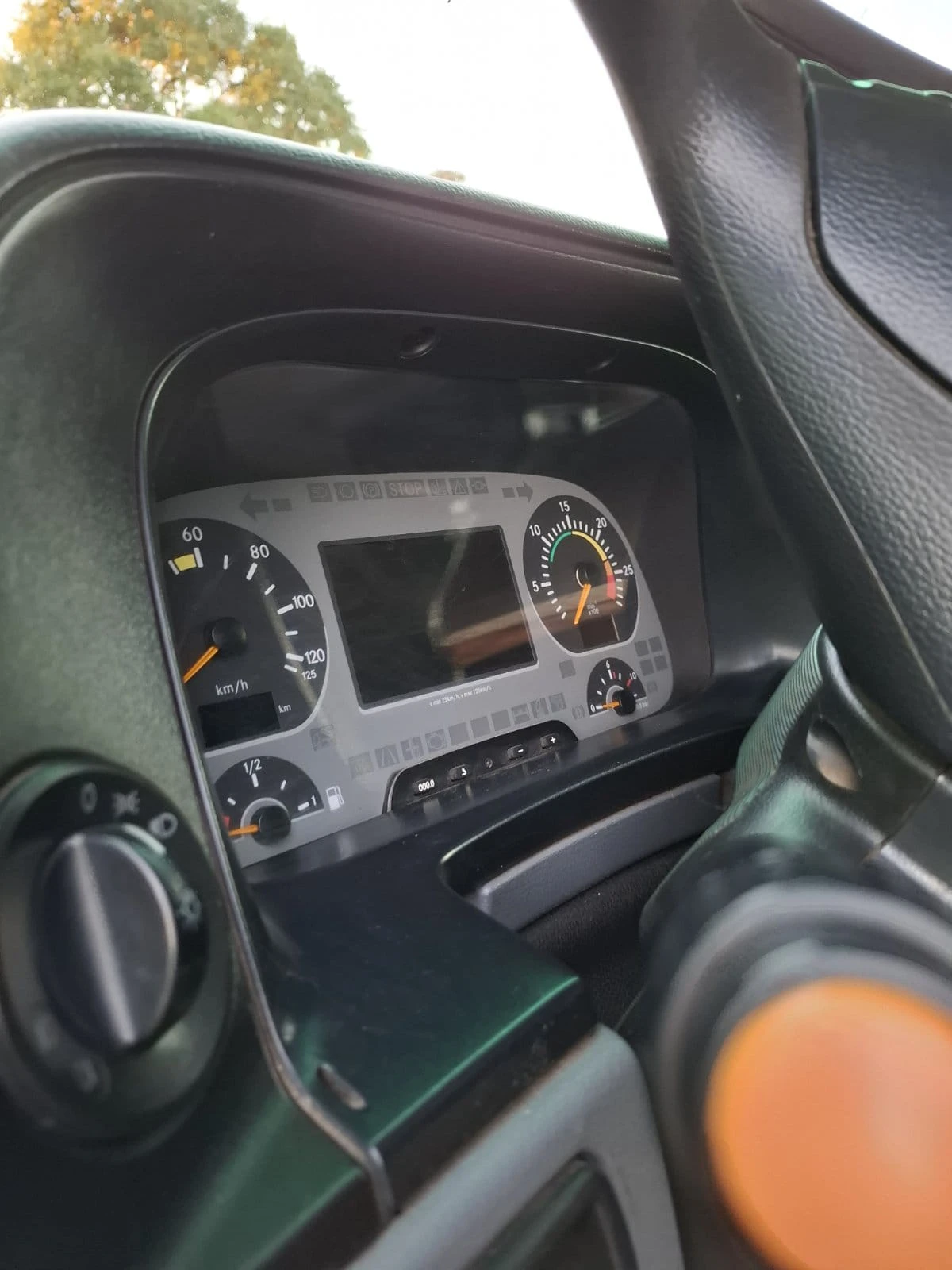 Mercedes-Benz 2544 L 6 X 2 ACTROS - изображение 5