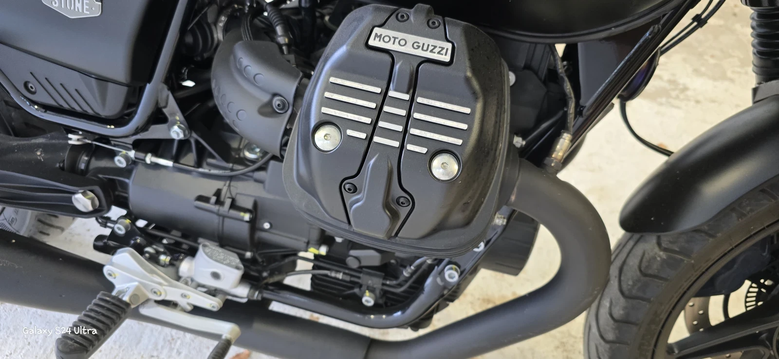 Moto Guzzi V Stone - изображение 4
