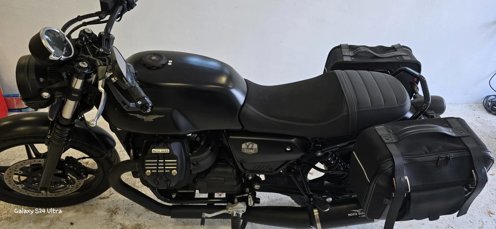 Moto Guzzi V Stone - изображение 6