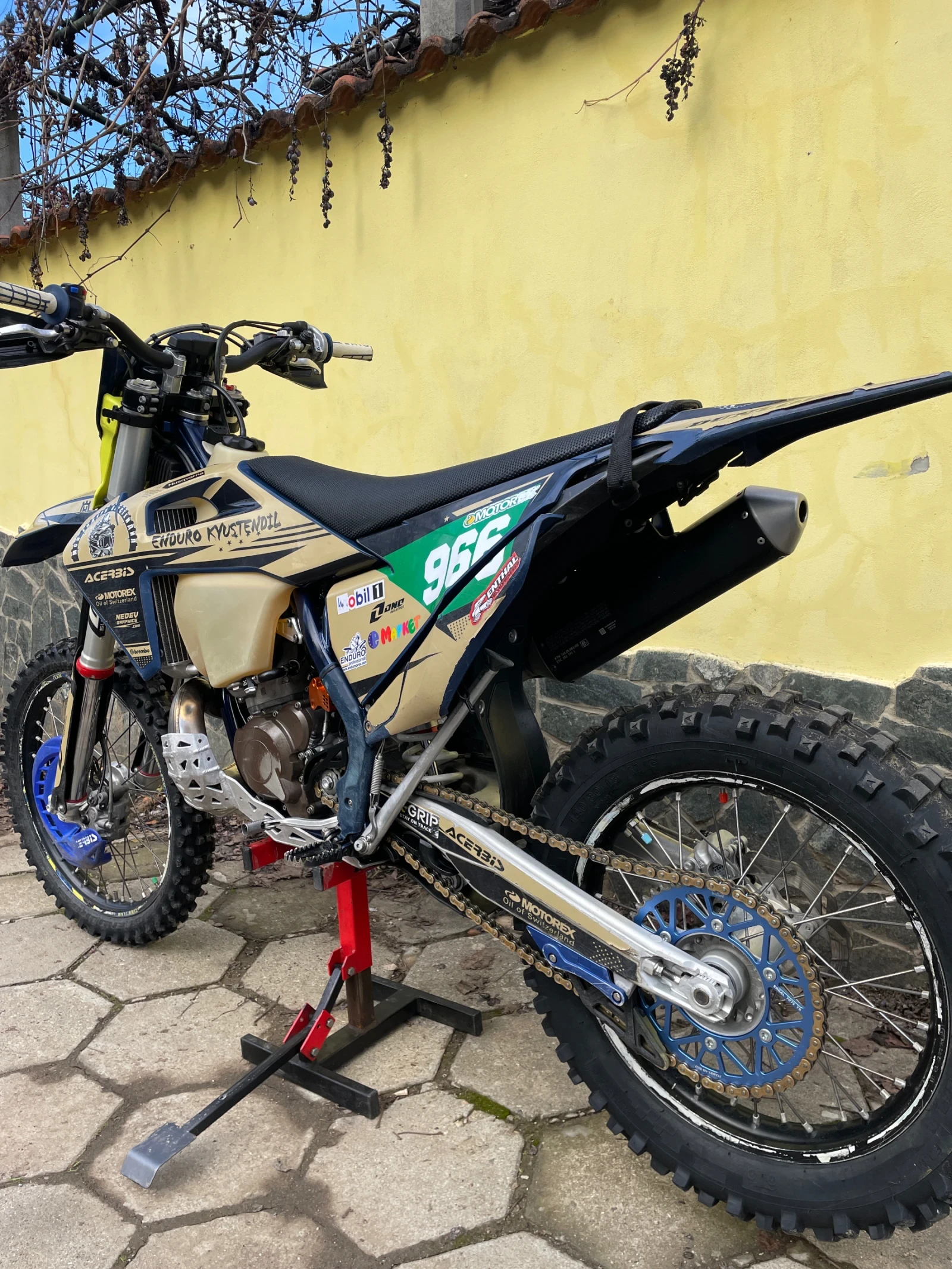 Husqvarna TE 300 - изображение 2