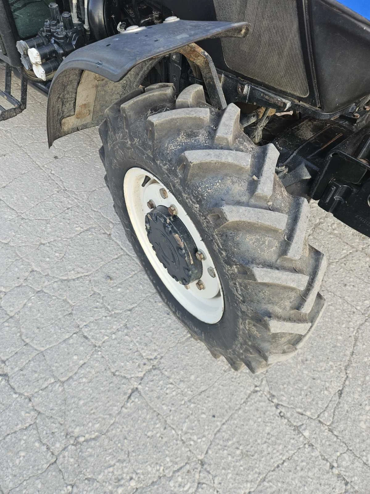  New Holland T4040F65 | Mobile.bg   9