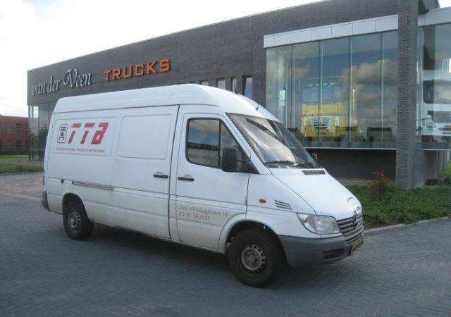 Рама и Каросерия за Mercedes-Benz Sprinter, снимка 1 - Части - 30128601