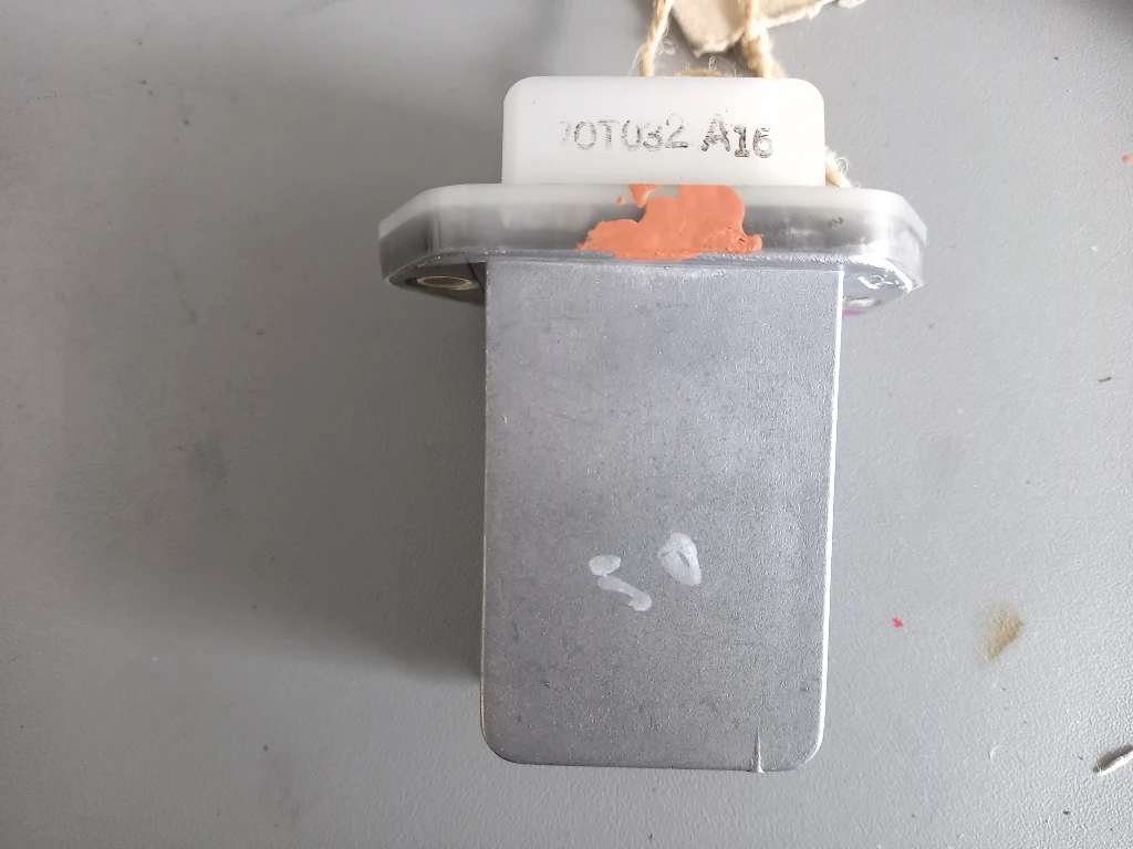 Реостат парно Нисан Примера 2.2дци