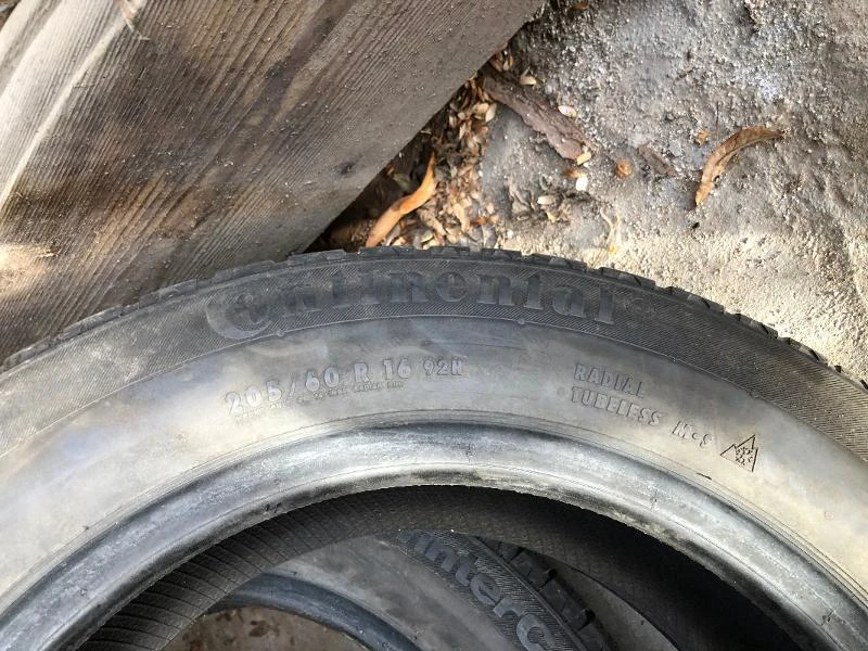 Гуми Зимни 205/60R16, снимка 3 - Гуми и джанти - 46829792