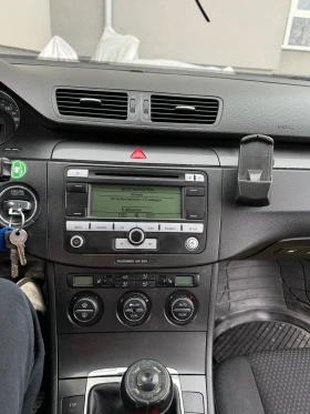 VW Passat - 2046 € / 4001.63 лв. - 85315985 6