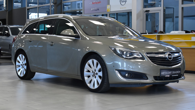 Opel Insignia Sports Tourer 2.0 CDTi Cosmo, снимка 5 - Автомобили и джипове - 46470623