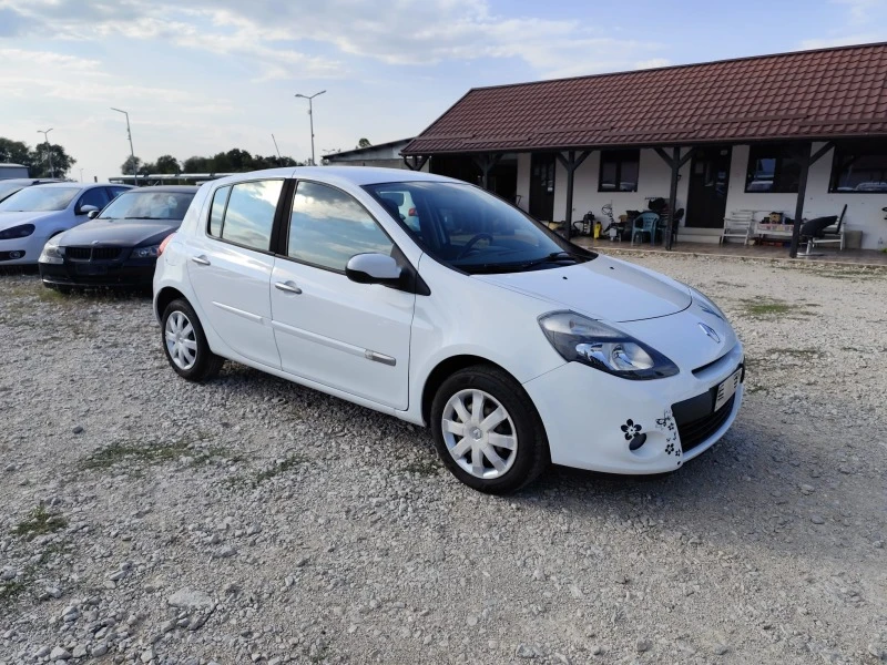 Renault Clio 1.2 бензин, снимка 3 - Автомобили и джипове - 46796378