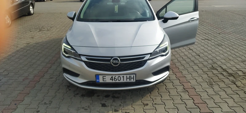 Opel Astra, снимка 1 - Автомобили и джипове - 47822310