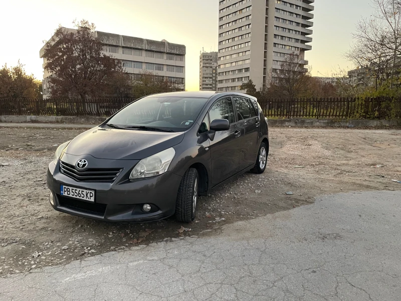 Toyota Verso, снимка 2 - Автомобили и джипове - 48002808