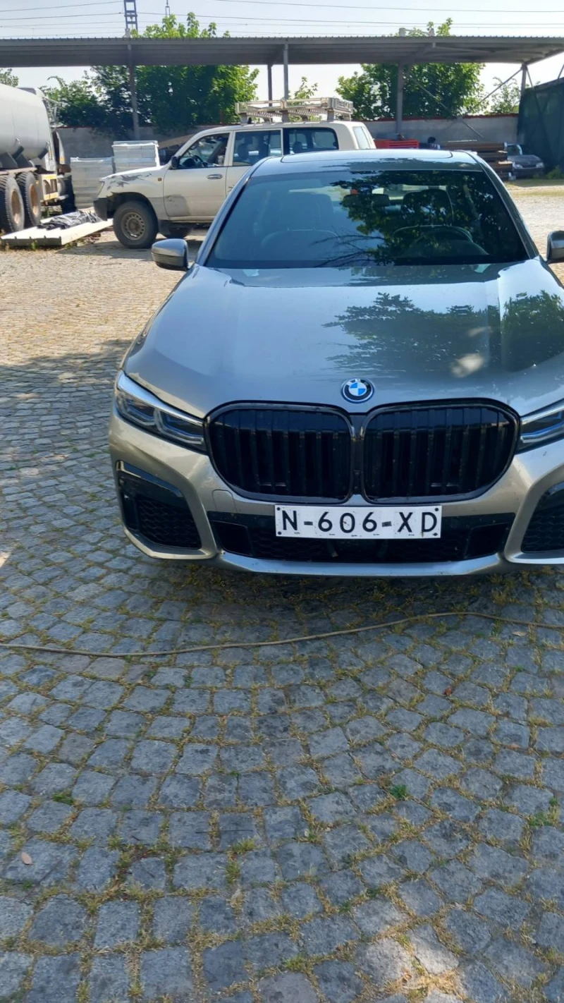 BMW 745, снимка 11 - Автомобили и джипове - 51928817