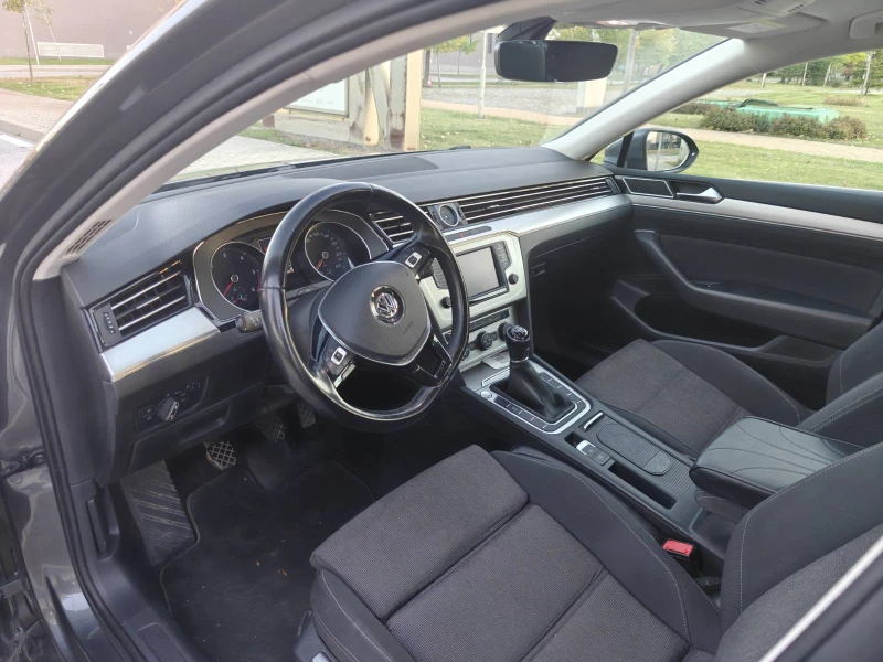 VW Passat 2.0 TDI 150 hp, снимка 11 - Автомобили и джипове - 52002344