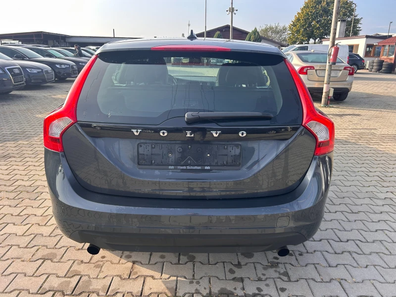 Volvo V60 1.6i NAVI EURO 5, снимка 7 - Автомобили и джипове - 52064946