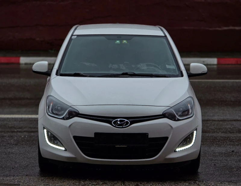 Hyundai I20 1.3 85hp * Euro5* Facelift* , снимка 8 - Автомобили и джипове - 52587738