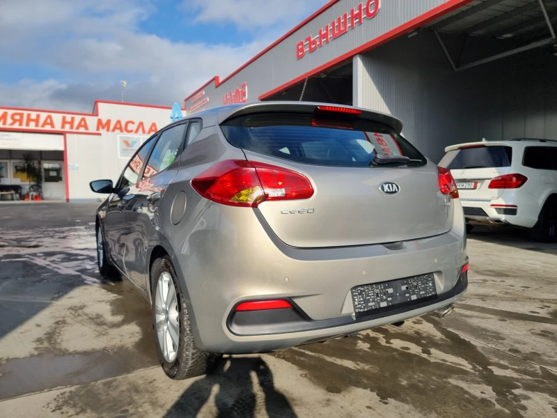 Kia Ceed 1.4Д.90КС.6СКОРОСТИ, снимка 4 - Автомобили и джипове - 53007551