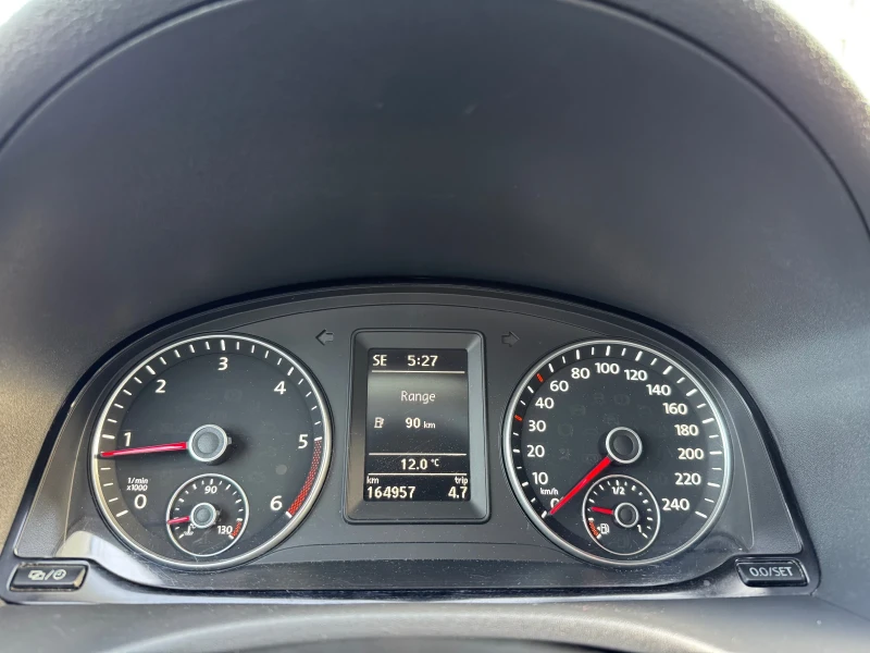 VW Caddy 1.6TDI Навигация, снимка 7 - Автомобили и джипове - 53028325