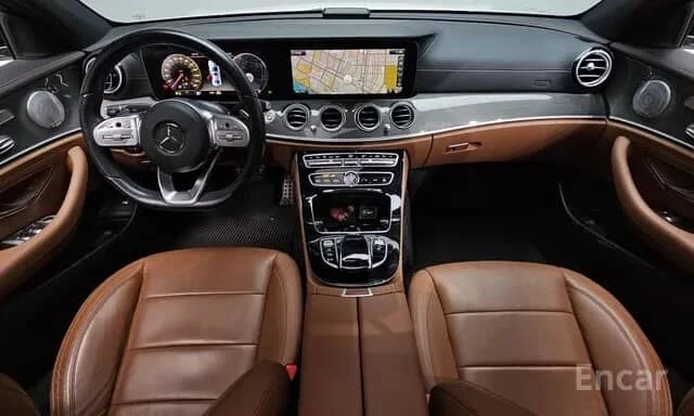 Mercedes-Benz E 350 4МATIC AMG Line, снимка 4 - Автомобили и джипове - 54585515