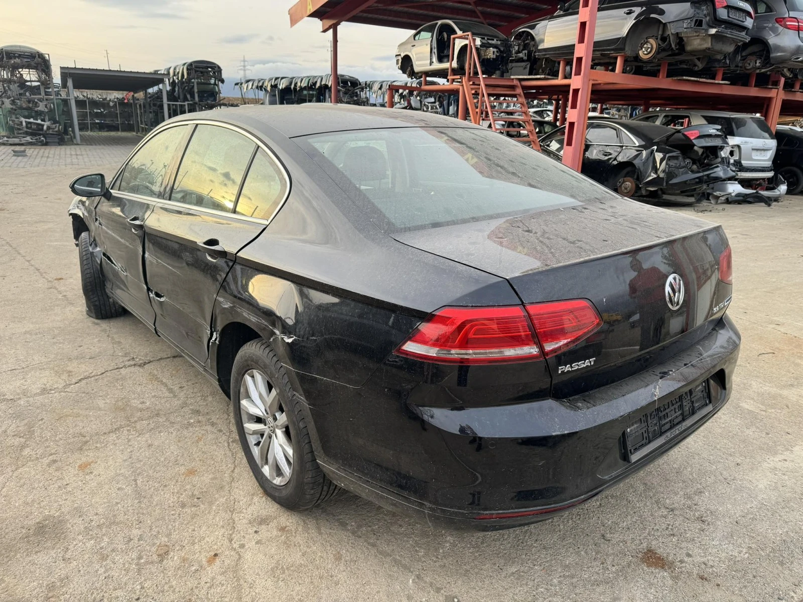 VW Passat 2.0 - изображение 3