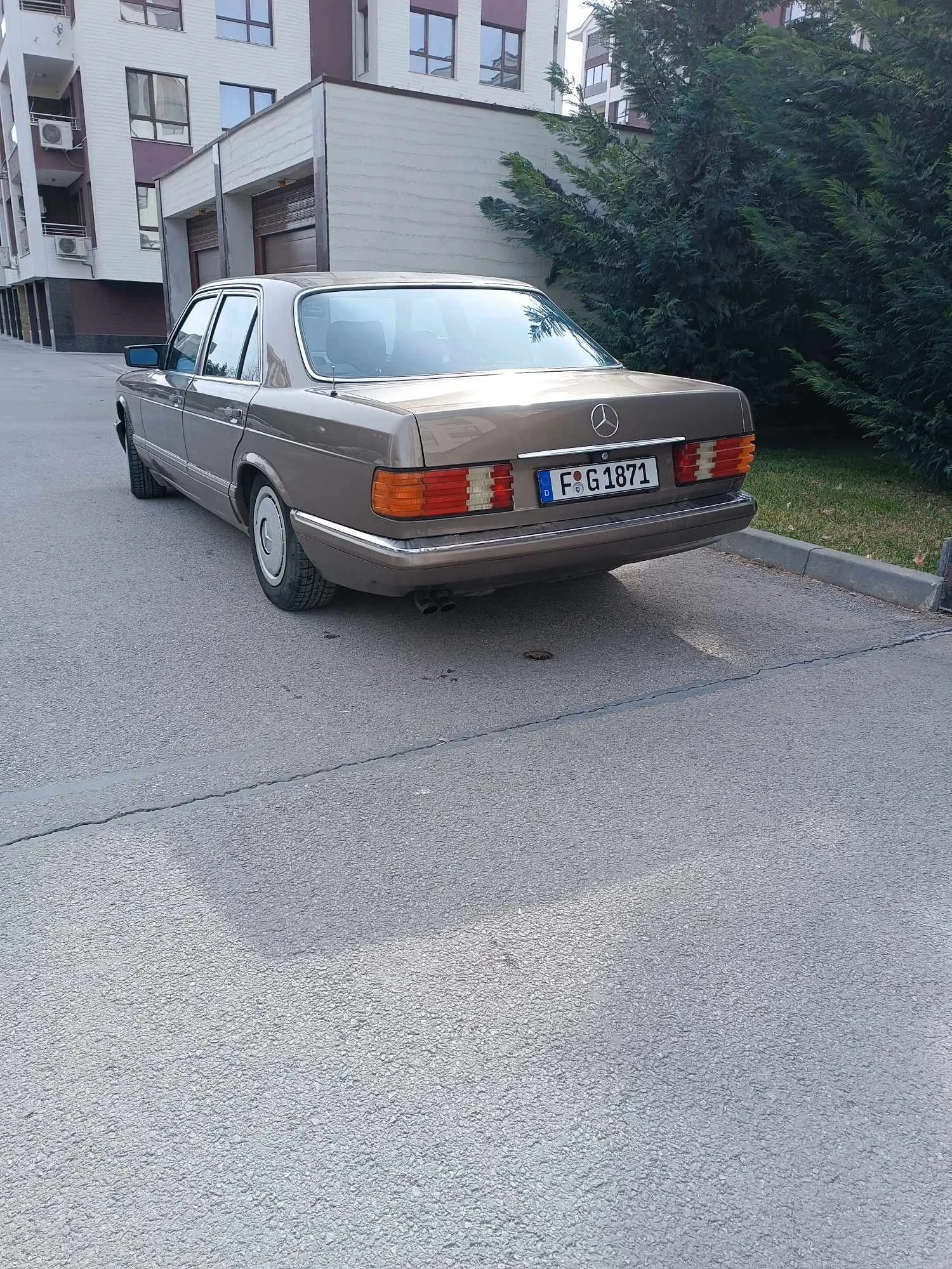 Mercedes-Benz 126 4.2 бензин - изображение 3