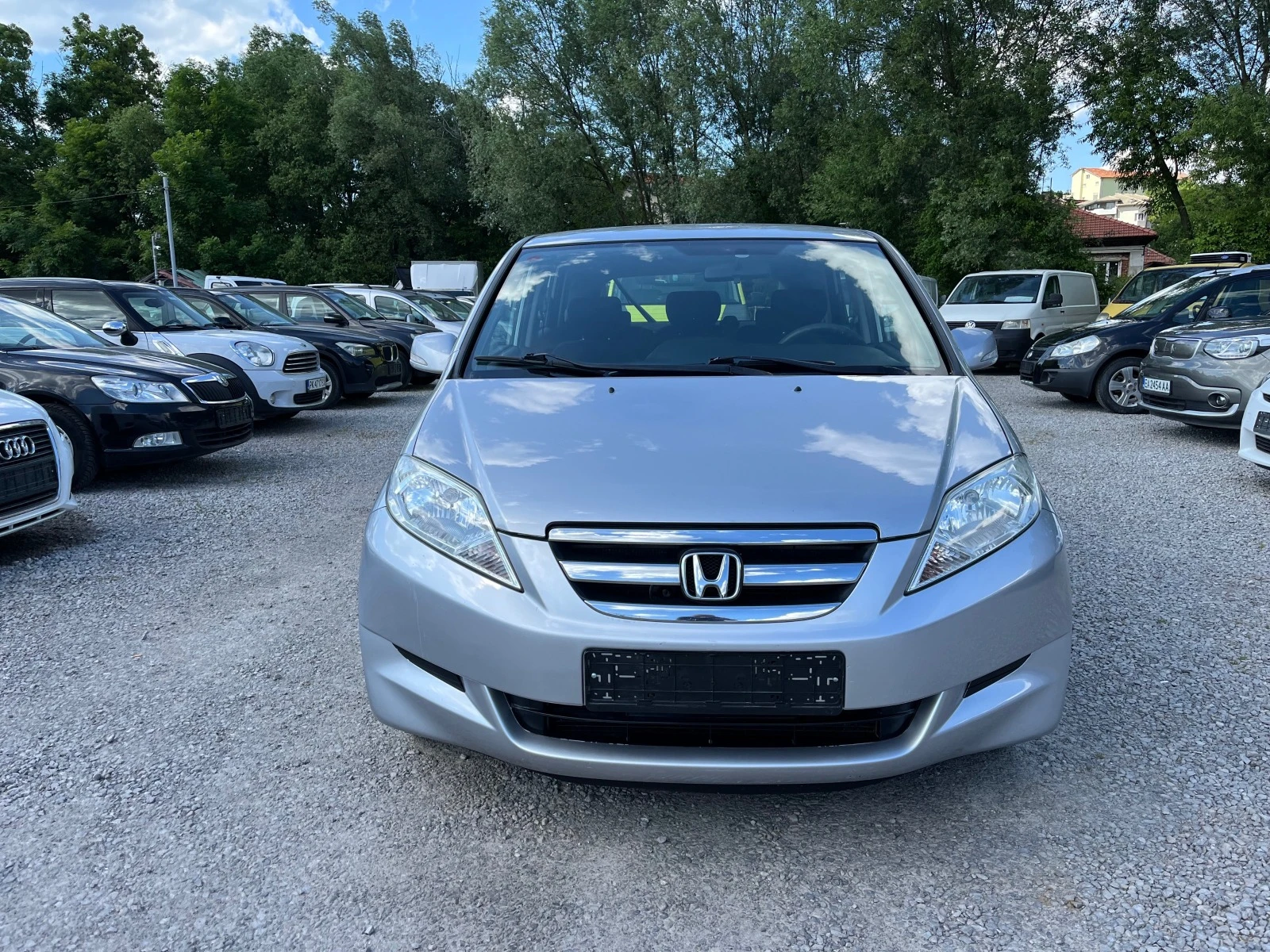 Honda Fr-v 1.7I - изображение 3