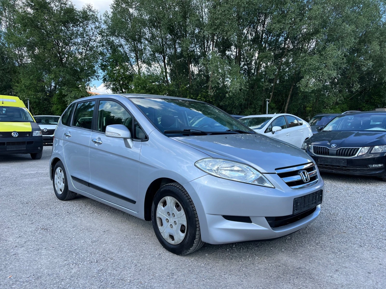 Honda Fr-v 1.7I - изображение 2