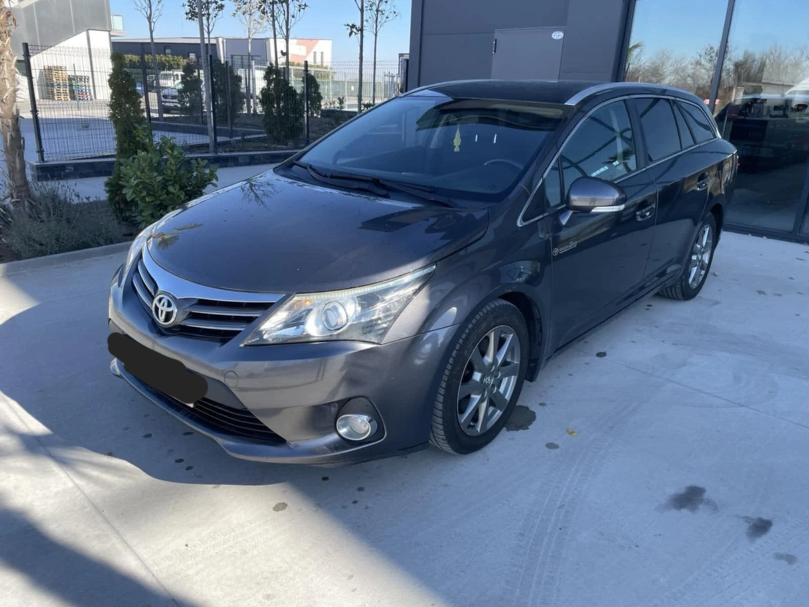 Toyota Avensis 2.2 D4D 150 - изображение 2