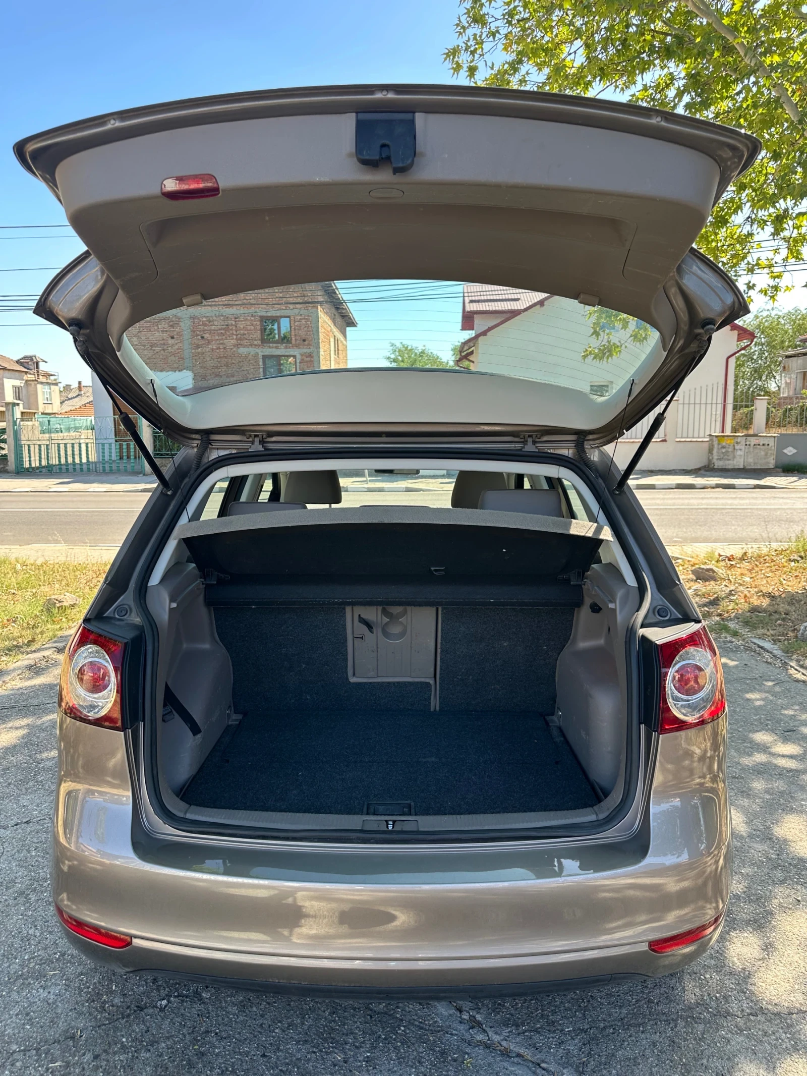 VW Golf Plus 1.6 DIESEL AUSTRIA - изображение 10