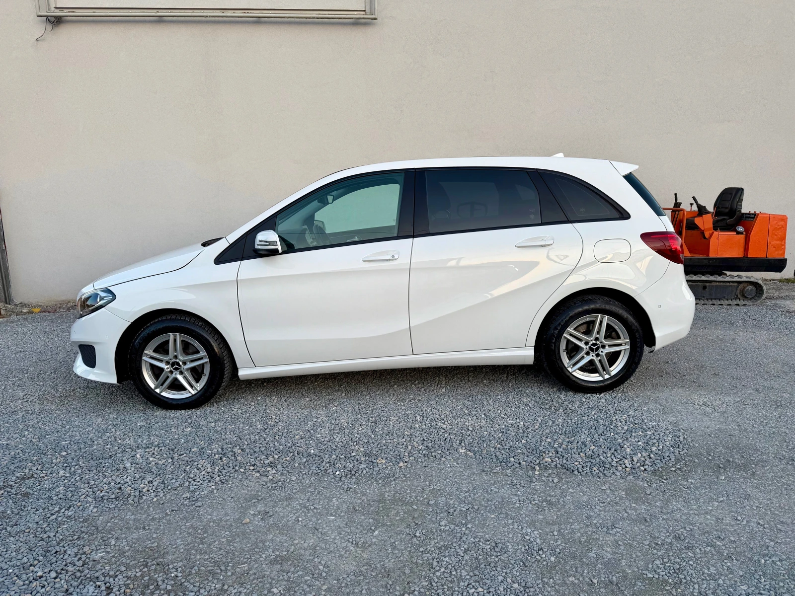 Mercedes-Benz B 220 CDI AUTOMATIC - изображение 3