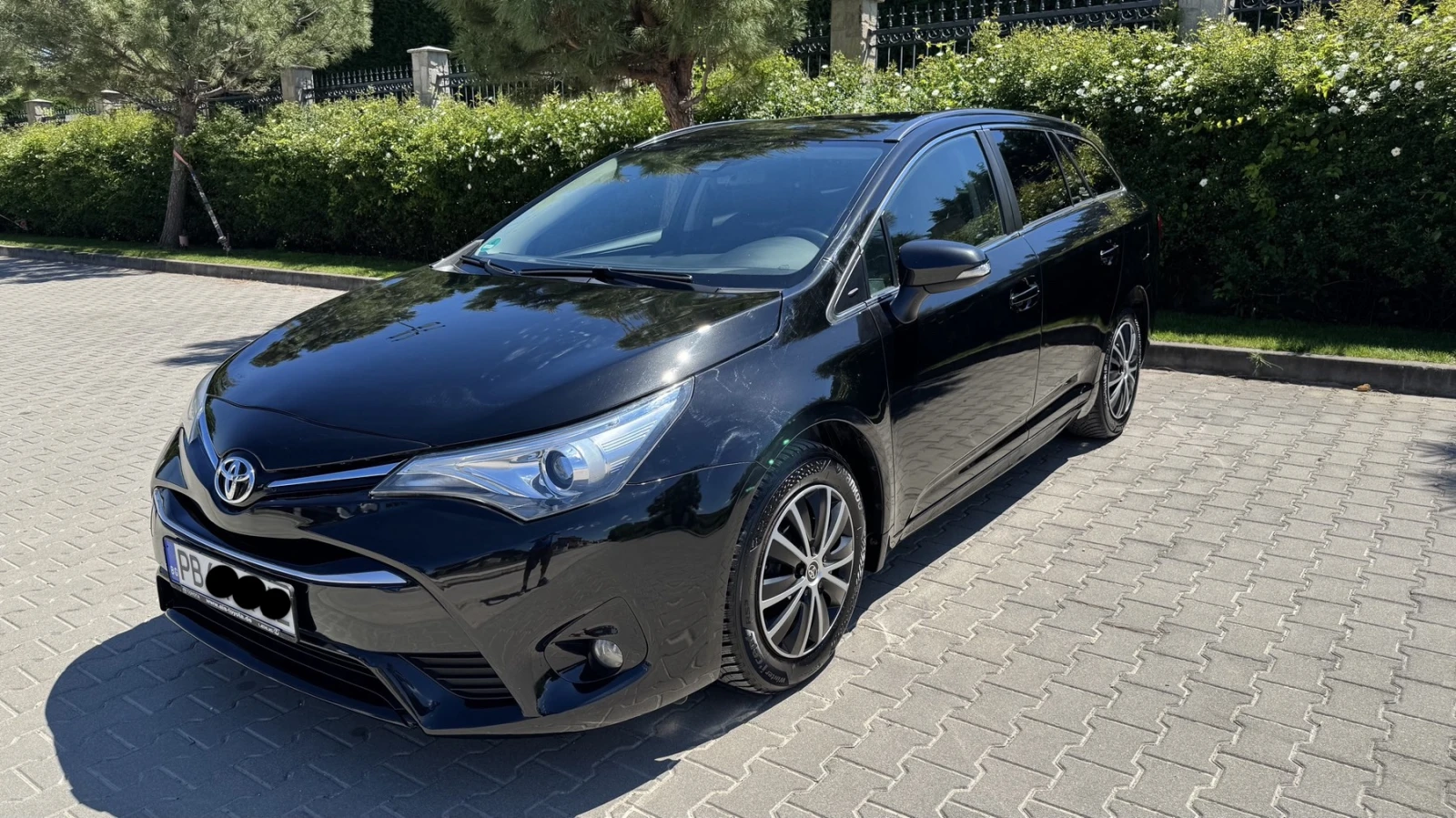 Toyota Avensis VVT-I - изображение 2