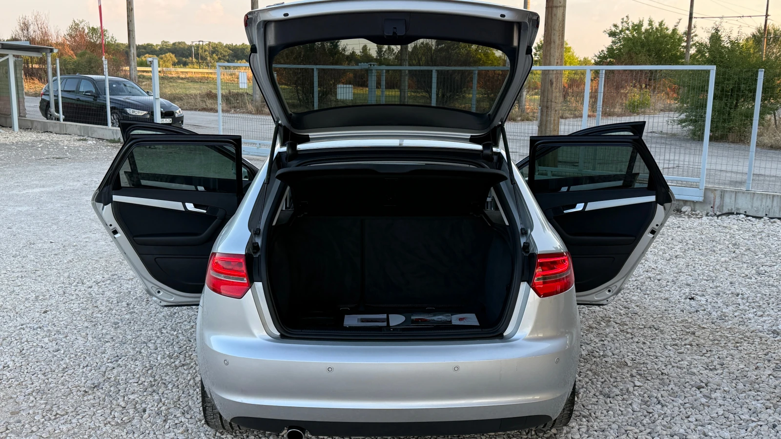Audi A3 1.6TDI-105кс-EURO 5-Sline-КСЕНОН-ВНОС ИТАЛИЯ - изображение 9