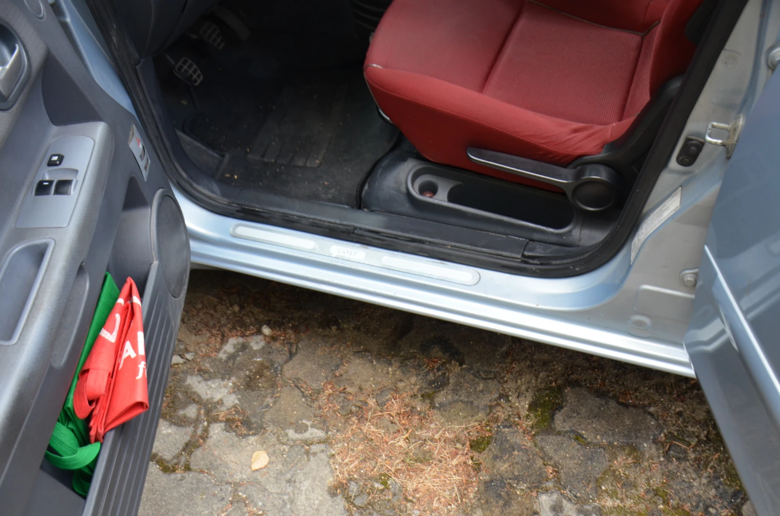 Mitsubishi Colt  - изображение 9