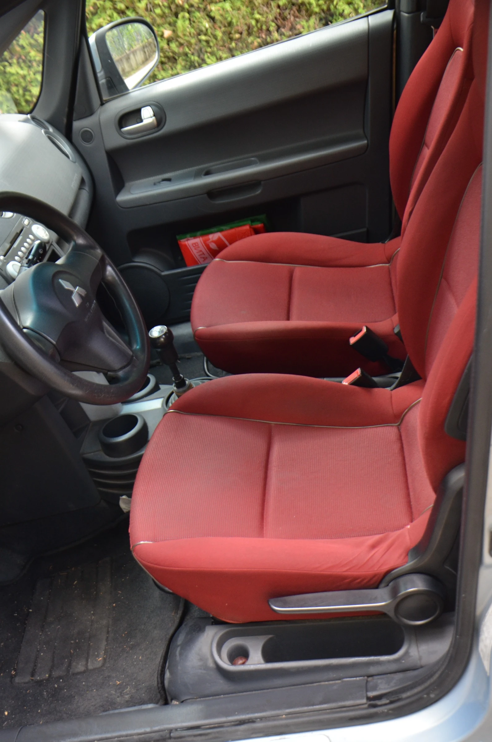 Mitsubishi Colt  - изображение 10